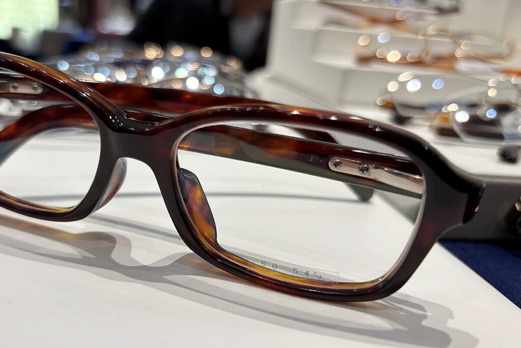 べっ甲フレーム