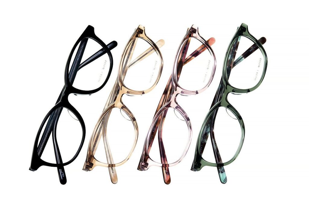 アセテート素材のメガネ