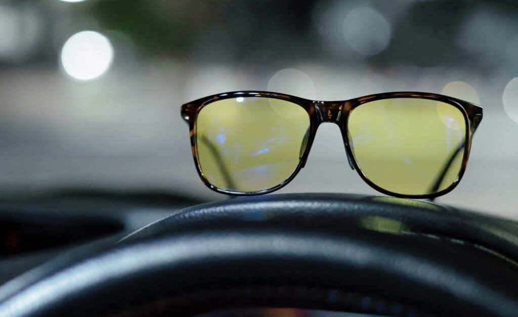 バニーウォークのナイトサングラス