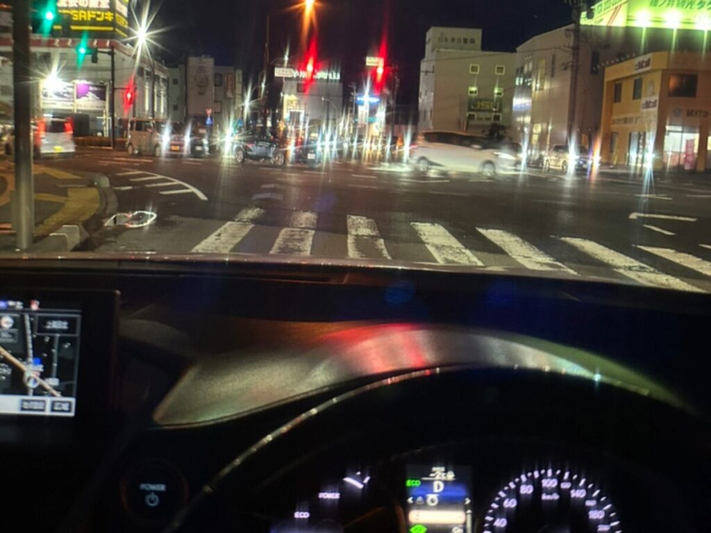 クラックの入ったレンズの見え方