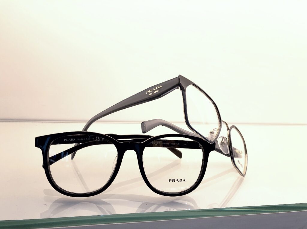 プラダのメガネ